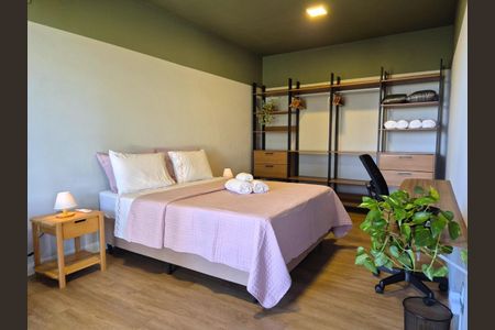 Quarto de apartamento para alugar com 1 quarto, 50m² em Sertão do Maruim, São José