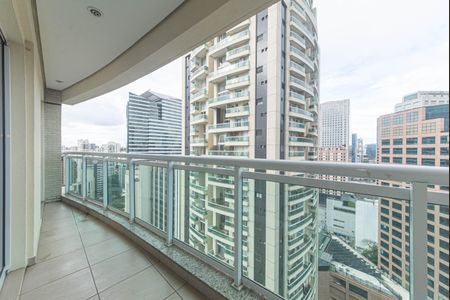 Apartamento para alugar com 96m², 2 quartos e 2 vagas Apartamento para alugar com 96m², 2 quartos e 2 vagasVaranda