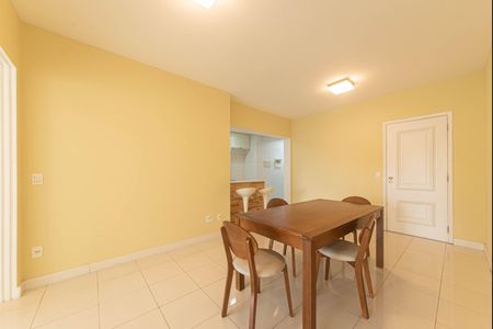 Apartamento para alugar com 96m², 2 quartos e 2 vagas Apartamento para alugar com 96m², 2 quartos e 2 vagasSala