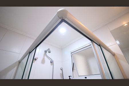 Apartamento à venda com 96m², 2 quartos e 2 vagas Apartamento à venda com 96m², 2 quartos e 2 vagasBanheiro da Suíte 2