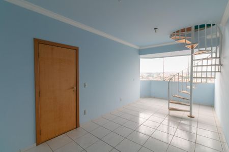 Apartamento à venda com 3 quartos, 197m² em Heliópolis, Belo Horizonte