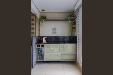 Varanda da Sala de apartamento à venda com 2 quartos, 64m² em Vila Suzana, São Paulo