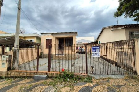 Casa à venda com 295m², 3 quartos e 3 vagasFachada do Prédio