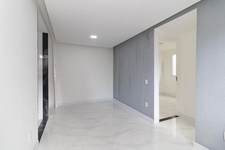 Sala de apartamento à venda com 2 quartos, 40m² em Padre Miguel, Rio de Janeiro