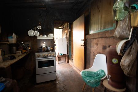 Casa à venda com 5m², 4 quartos e sem vagaCozinha e Área de Serviço