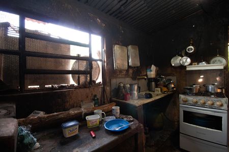 Casa à venda com 5m², 4 quartos e sem vagaCozinha e Área de Serviço