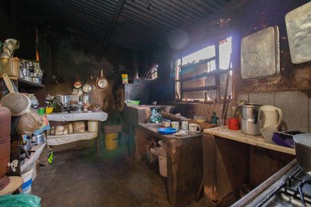 Casa à venda com 5m², 4 quartos e sem vagaCozinha e Área de Serviço
