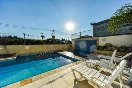 Apartamento para alugar com 59m², 3 quartos e 1 vagaÁrea comum - Piscina