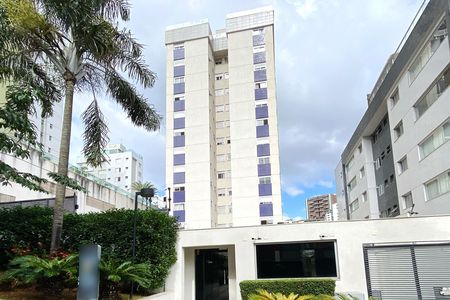 Apartamento para alugar com 83m², 3 quartos e 2 vagas Apartamento para alugar com 83m², 3 quartos e 2 vagasFachada