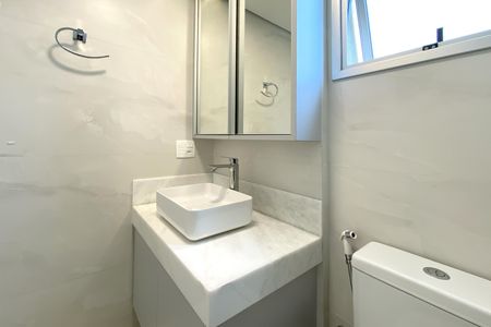Apartamento para alugar com 83m², 3 quartos e 2 vagas Apartamento para alugar com 83m², 3 quartos e 2 vagasBanheiro