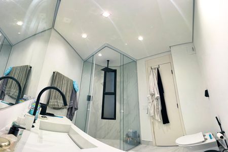 Apartamento para alugar com 82m², 1 quarto e 2 vagas Apartamento para alugar com 82m², 1 quarto e 2 vagasBanheiro da Suíte