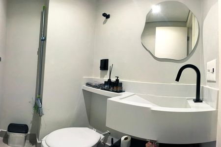 Lavabo de apartamento para alugar com 1 quarto, 82m² em Morumbi, São Paulo