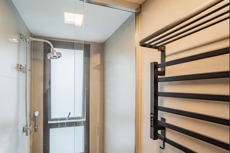 Apartamento para alugar com 231m², 4 quartos e 3 vagas Apartamento para alugar com 231m², 4 quartos e 3 vagasBanheiro da Suíte 1