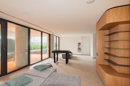Apartamento para alugar com 231m², 4 quartos e 3 vagas Apartamento para alugar com 231m², 4 quartos e 3 vagasÁrea comum - Salão de jogos