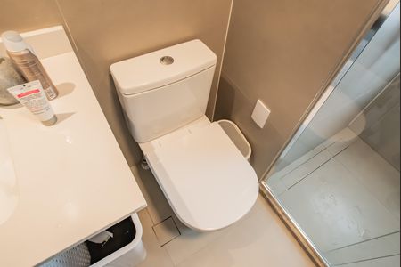Apartamento para alugar com 231m², 4 quartos e 3 vagas Apartamento para alugar com 231m², 4 quartos e 3 vagasBanheiro da Suíte 1