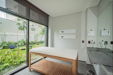 Apartamento para alugar com 231m², 4 quartos e 3 vagas Apartamento para alugar com 231m², 4 quartos e 3 vagasÁrea comum - Spa