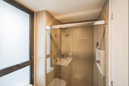 Apartamento para alugar com 231m², 4 quartos e 3 vagas Apartamento para alugar com 231m², 4 quartos e 3 vagasBanheiro da Suíte 2