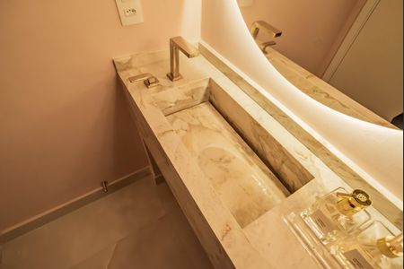 Apartamento para alugar com 231m², 4 quartos e 3 vagas Apartamento para alugar com 231m², 4 quartos e 3 vagasLavabo