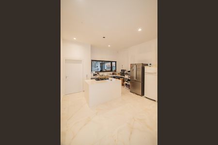 Apartamento para alugar com 231m², 4 quartos e 3 vagas Apartamento para alugar com 231m², 4 quartos e 3 vagasCozinha