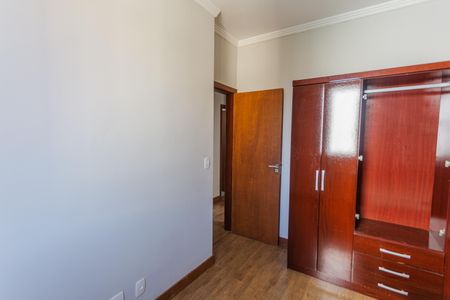Apartamento à venda com 186m², 3 quartos e 3 vagasQuarto 2