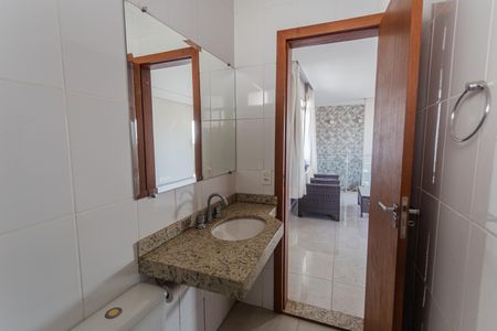 Apartamento à venda com 186m², 3 quartos e 3 vagasBanheiro Social 2 na Cobertura