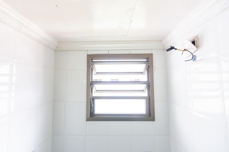Apartamento para alugar com 45m², 2 quartos e 2 vagas Apartamento para alugar com 45m², 2 quartos e 2 vagasBanheiro