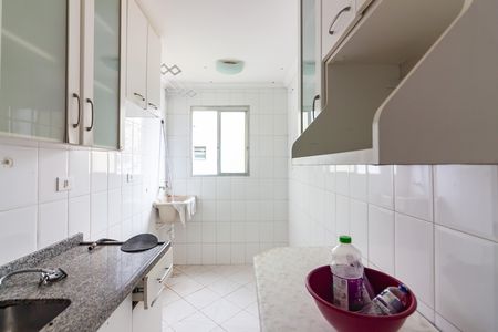 Apartamento para alugar com 45m², 2 quartos e 2 vagas Apartamento para alugar com 45m², 2 quartos e 2 vagasCozinha