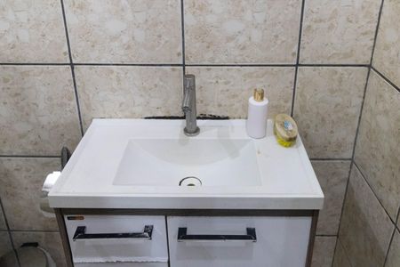 Casa para alugar com 53m², 2 quartos e sem vagaBanheiro