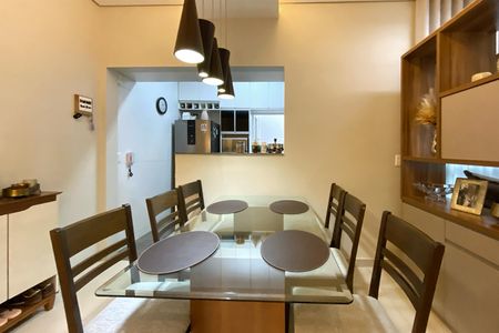 Apartamento à venda com 74m², 2 quartos e 2 vagas Apartamento à venda com 74m², 2 quartos e 2 vagasSala de Jantar