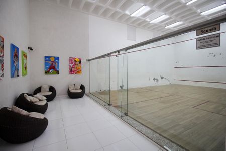 Apartamento à venda com 74m², 2 quartos e 2 vagasÁrea comum