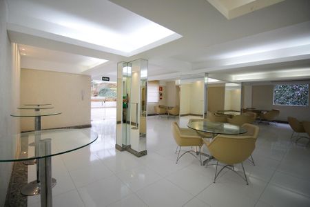 Apartamento à venda com 74m², 2 quartos e 2 vagasÁrea comum