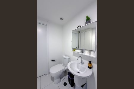Studio para alugar com 33m², 1 quarto e sem vaga Studio para alugar com 33m², 1 quarto e sem vagaBanheiro