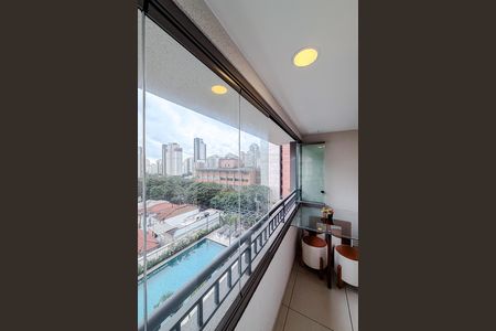 Studio para alugar com 33m², 1 quarto e sem vaga Studio para alugar com 33m², 1 quarto e sem vagaVaranda