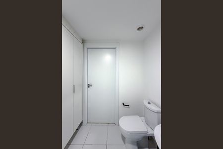 Studio para alugar com 33m², 1 quarto e sem vaga Studio para alugar com 33m², 1 quarto e sem vagaBanheiro