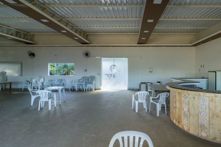 Apartamento para alugar com 70m², 2 quartos e 2 vagasÁrea comum - Salão de festas