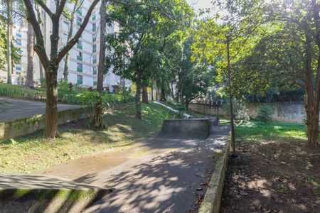 Apartamento para alugar com 70m², 2 quartos e 2 vagasHalf