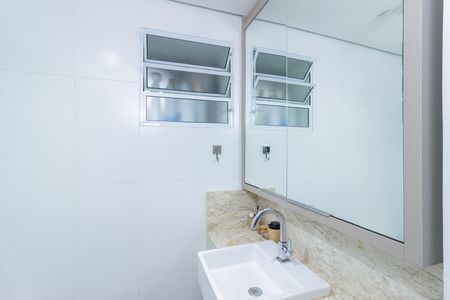 Apartamento para alugar com 70m², 2 quartos e 2 vagasBanheiro