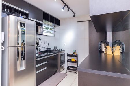 Cozinha de apartamento para alugar com 2 quartos, 70m² em Jardim Iris, São Paulo