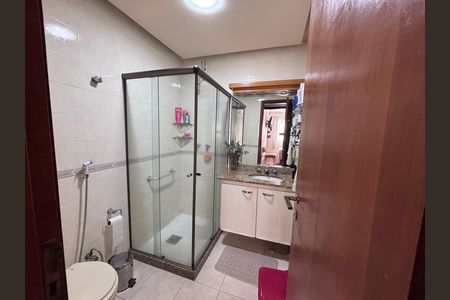 Apartamento à venda com 83m², 3 quartos e 2 vagas Apartamento à venda com 83m², 3 quartos e 2 vagasBanheiro