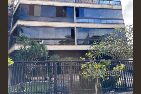 Apartamento à venda com 83m², 3 quartos e 2 vagas Apartamento à venda com 83m², 3 quartos e 2 vagasFachada