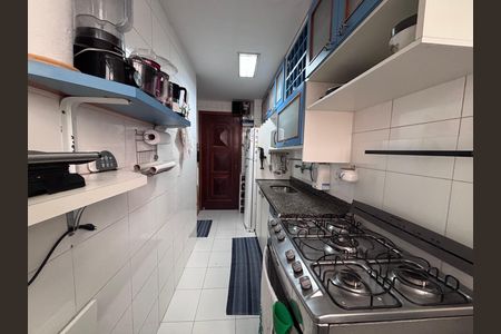 Apartamento à venda com 83m², 3 quartos e 2 vagas Apartamento à venda com 83m², 3 quartos e 2 vagasCozinha