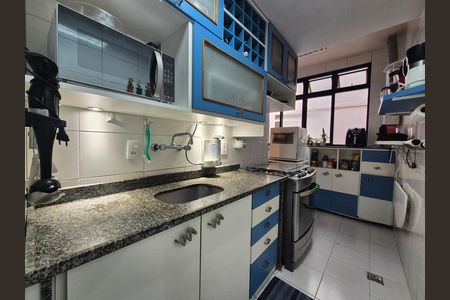 Cozinha de apartamento à venda com 3 quartos, 83m² em Recreio dos Bandeirantes, Rio de Janeiro