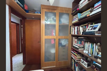Apartamento à venda com 83m², 3 quartos e 2 vagas Apartamento à venda com 83m², 3 quartos e 2 vagasQuarto 2