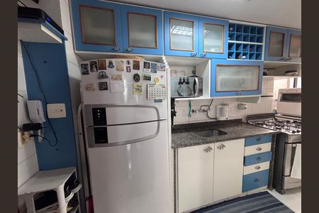Apartamento à venda com 83m², 3 quartos e 2 vagas Apartamento à venda com 83m², 3 quartos e 2 vagasCozinha