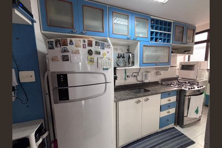 Apartamento à venda com 83m², 3 quartos e 2 vagas Apartamento à venda com 83m², 3 quartos e 2 vagasCozinha