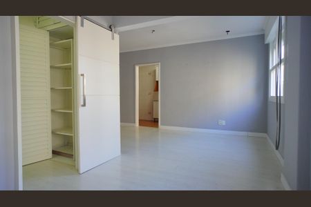 Apartamento à venda com 73m², 1 quarto e 1 vagaSala 