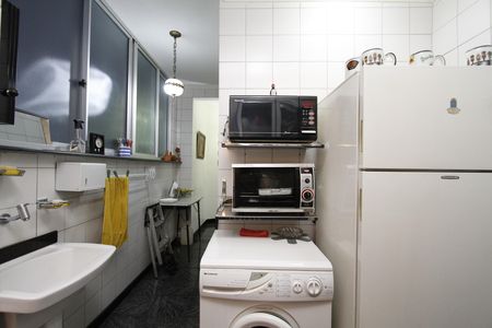 Apartamento à venda com 70m², 2 quartos e sem vagaCozinha e Área de Serviço