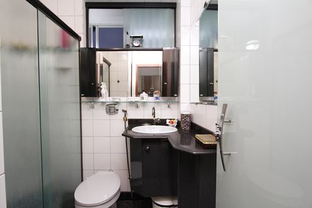 Banheiro Social de apartamento à venda com 2 quartos, 70m² em Barro Preto, Belo Horizonte
