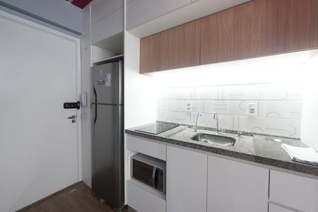Cozinha de kitnet/studio para alugar com 1 quarto, 24m² em Consolação, São Paulo