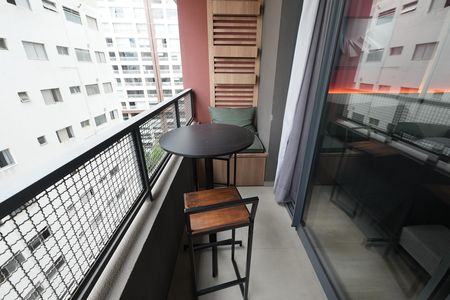 Sacada de kitnet/studio para alugar com 1 quarto, 24m² em Consolação, São Paulo